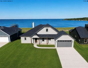 249 Caro Drive, West Tawakoni, TX 75474