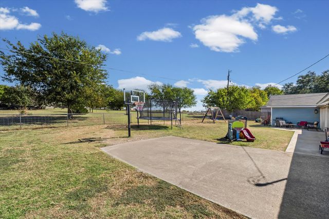 134 Thiele Road, Lorena, TX 76655