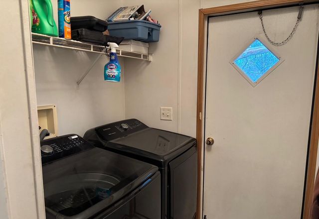 4091 Hecker Rd, Iowa, LA 70647