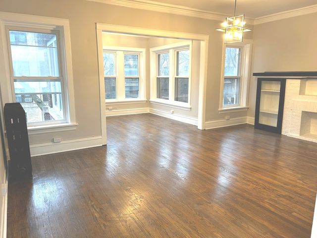 7637 N Bosworth Avenue 2N, Chicago, IL 60626