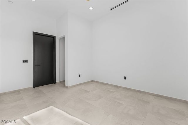 3311 SW 11th CT, Cape Coral, FL 33914