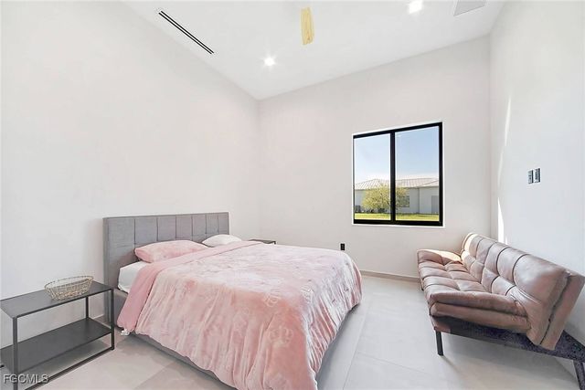 3311 SW 11th CT, Cape Coral, FL 33914