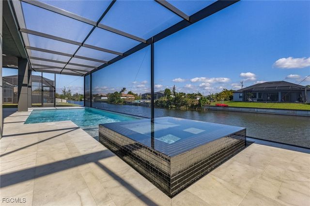 3311 SW 11th CT, Cape Coral, FL 33914