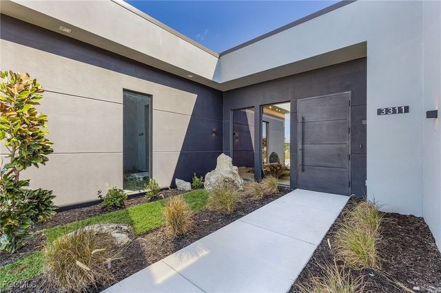 3311 SW 11th CT, Cape Coral, FL 33914