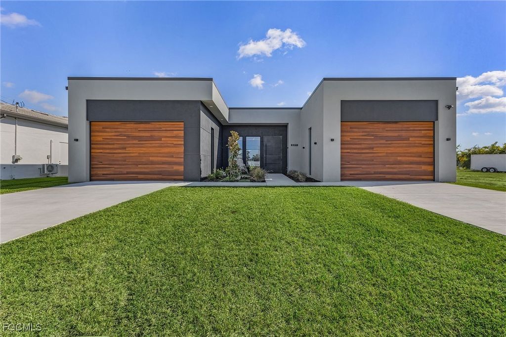 3311 SW 11th CT, Cape Coral, FL 33914