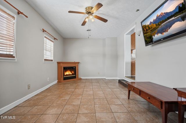 9370 Adwell Road, Wise, VA 24293