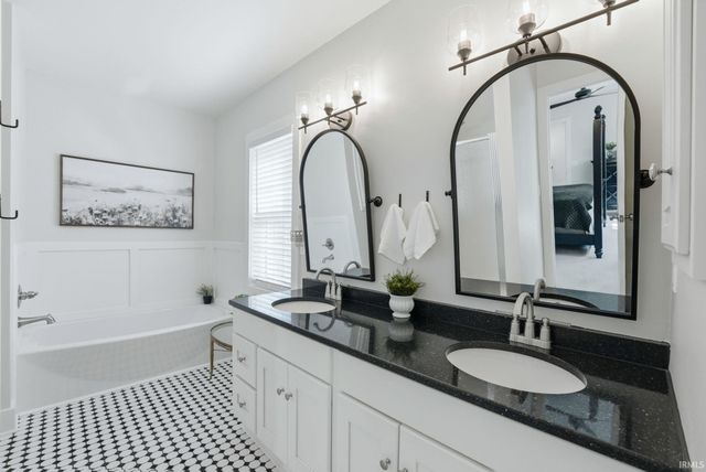 1920 Inverness Lakes Crossing, Fort Wayne, IN 46804