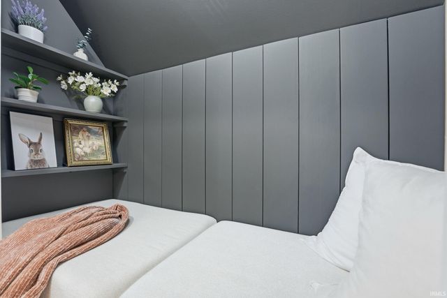 1920 Inverness Lakes Crossing, Fort Wayne, IN 46804