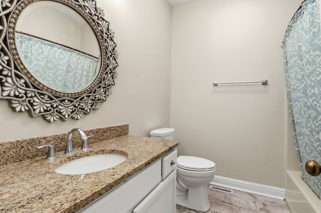 1907 Chartwell Ct, Murfreesboro, TN 37130