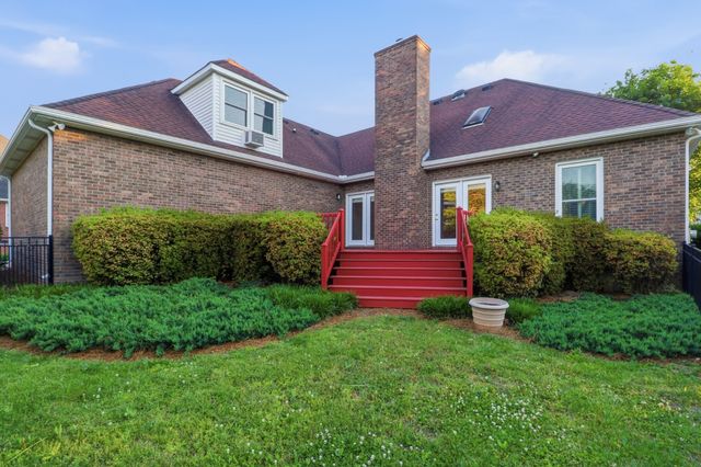 1907 Chartwell Ct, Murfreesboro, TN 37130