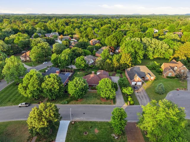 1907 Chartwell Ct, Murfreesboro, TN 37130