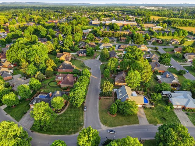 1907 Chartwell Ct, Murfreesboro, TN 37130