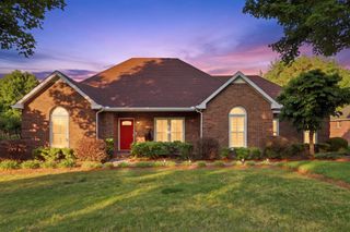 1907 Chartwell Ct, Murfreesboro, TN 37130