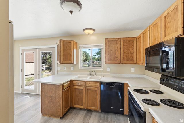 508 W 2700 S, Syracuse, UT 84075