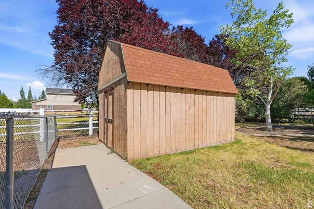 508 W 2700 S, Syracuse, UT 84075