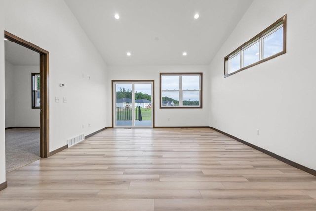 3395 SHAWANO AVENUE, Green Bay, WI 54313