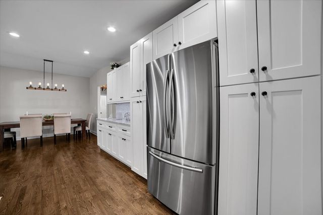 5165 N Canfield Avenue, Norridge, IL 60706