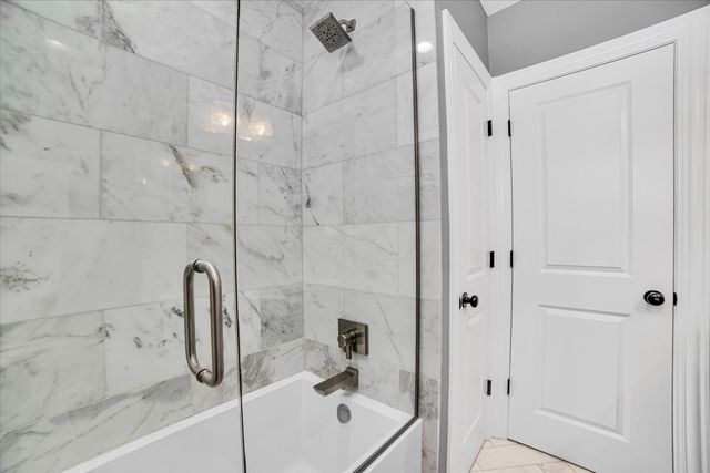 5165 N Canfield Avenue, Norridge, IL 60706