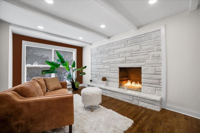 5165 N Canfield Avenue, Norridge, IL 60706