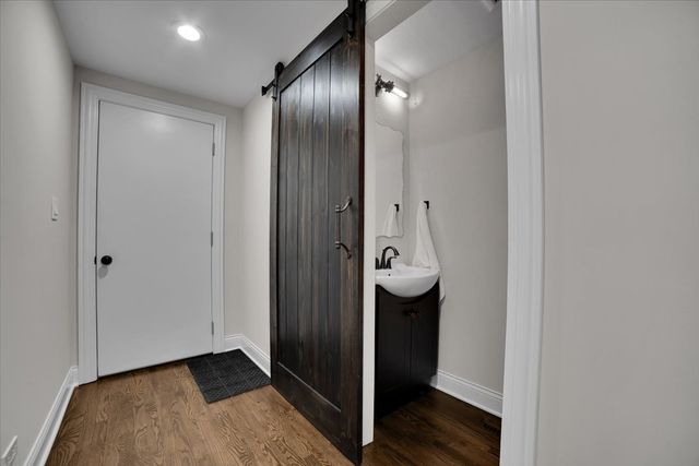 5165 N Canfield Avenue, Norridge, IL 60706