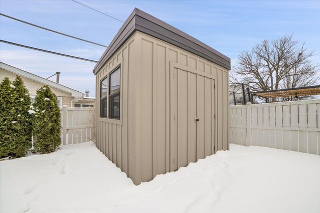 5165 N Canfield Avenue, Norridge, IL 60706