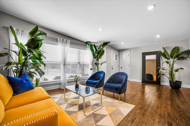 5165 N Canfield Avenue, Norridge, IL 60706