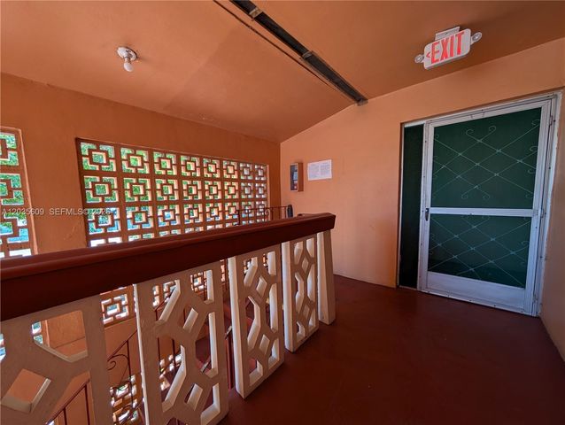 19080 NE 3rd Ct 311, Miami, FL 33179