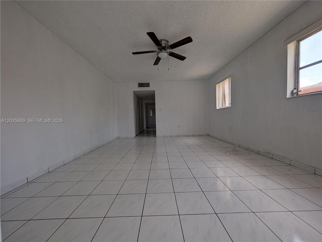 19080 NE 3rd Ct 311, Miami, FL 33179