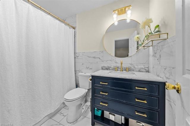 1429 Old Hickory Drive, Greensboro, NC 27405