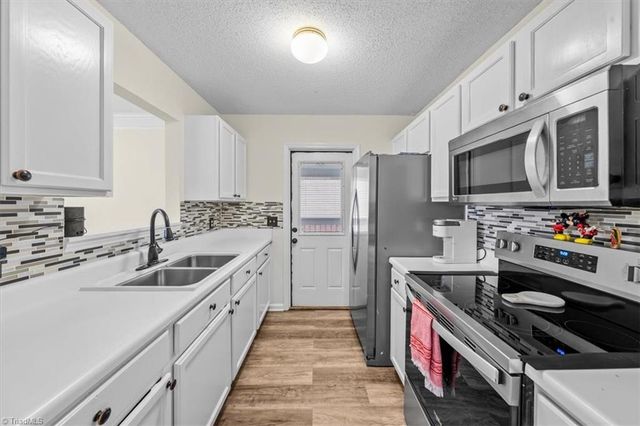 1429 Old Hickory Drive, Greensboro, NC 27405