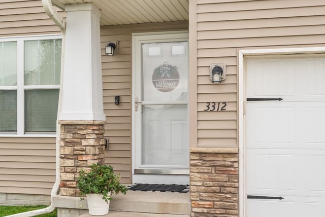 3312 Poplar Drive SW, Bondurant, IA 50035