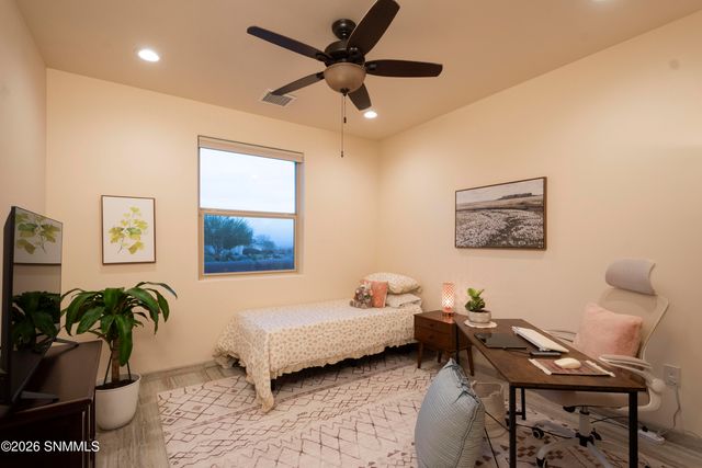 8109 Willow Bloom Circle, Las Cruces, NM 88007