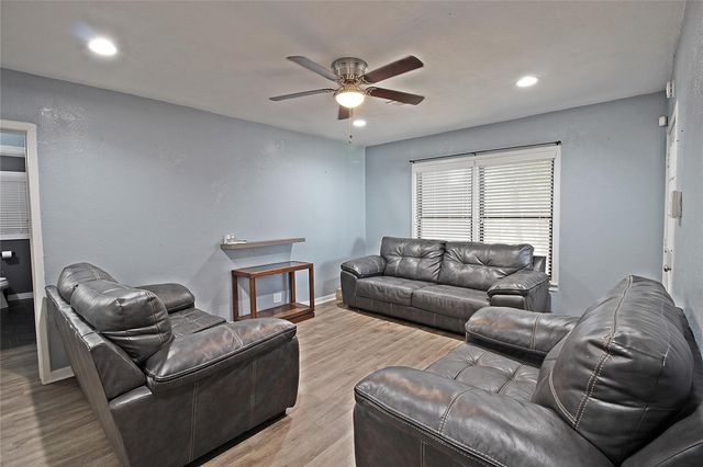 7509 Elm Street, Houston, TX 77023