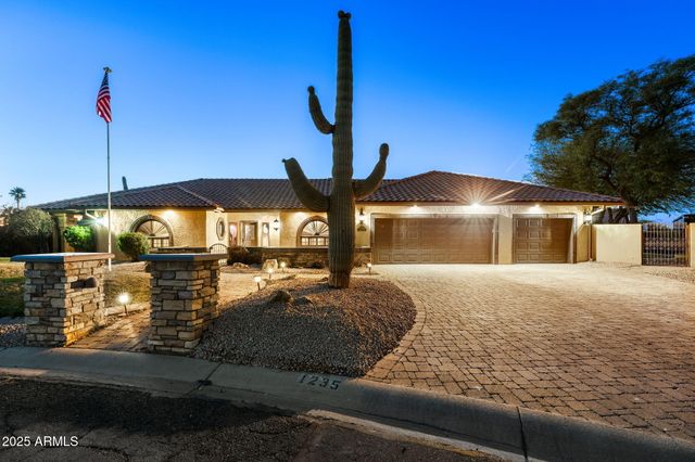 1235 E CLEARVIEW Drive, Casa Grande, AZ 85122