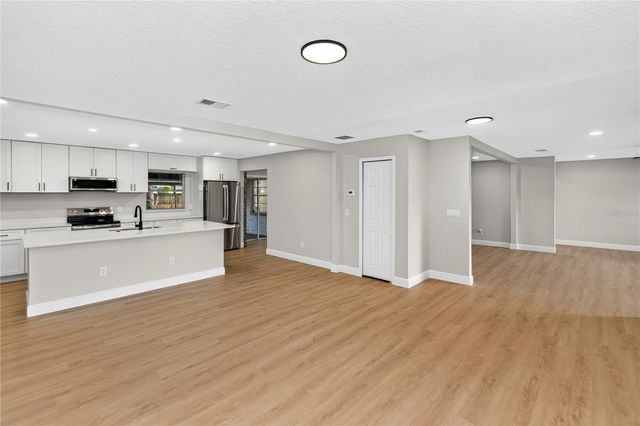 136 GLENDALE DRIVE, Longwood, FL 32750