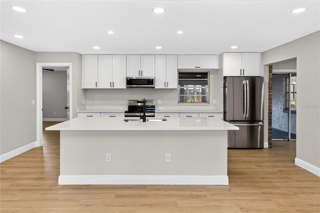 136 GLENDALE DRIVE, Longwood, FL 32750
