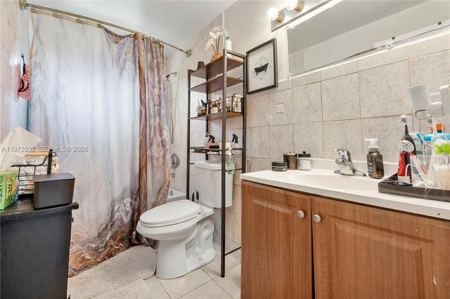 1563 NE 148th Street, Miami, FL 33161