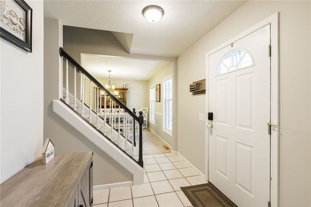 65 Barclay Court, Greece, NY 14612