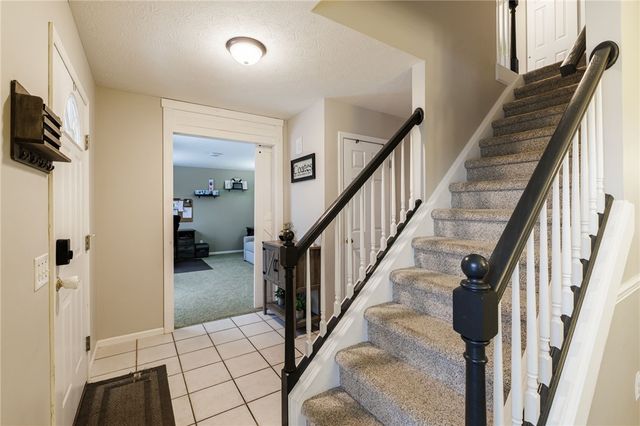 65 Barclay Court, Greece, NY 14612