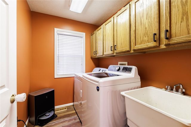 65 Barclay Court, Greece, NY 14612