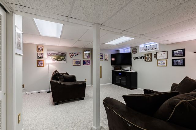 65 Barclay Court, Greece, NY 14612