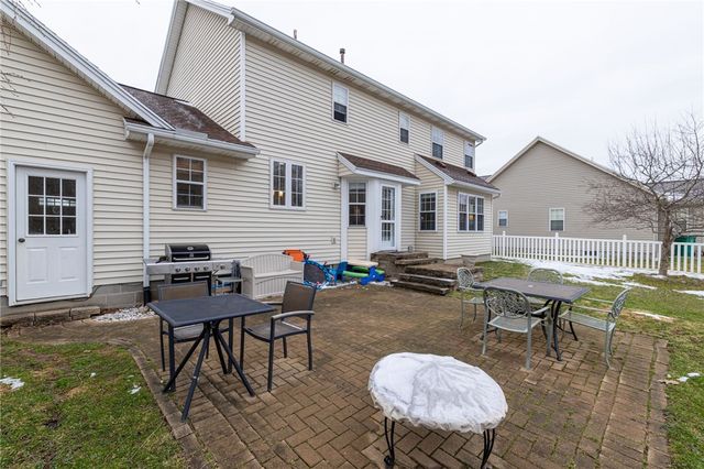 65 Barclay Court, Greece, NY 14612