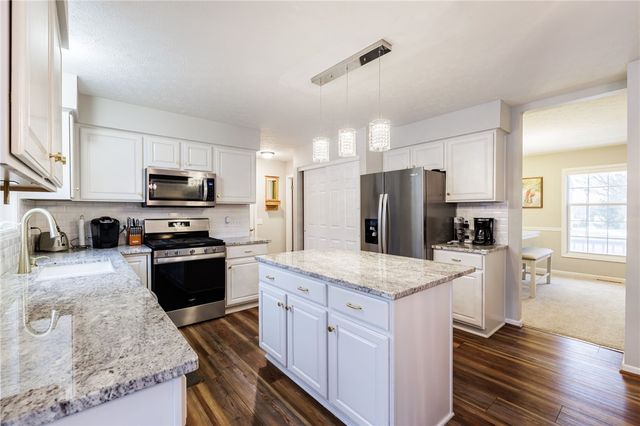 65 Barclay Court, Greece, NY 14612