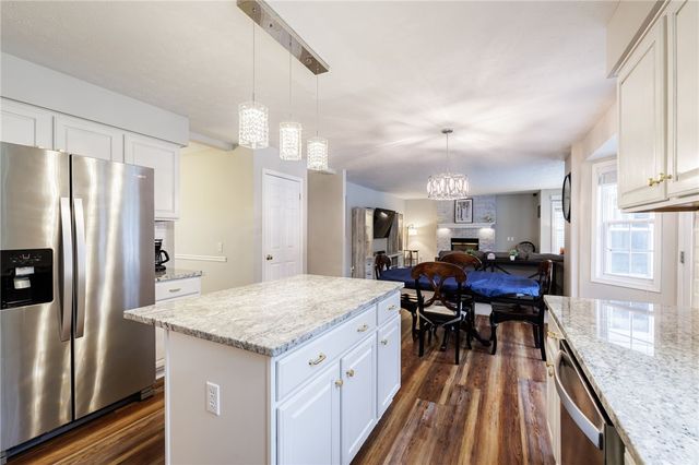 65 Barclay Court, Greece, NY 14612