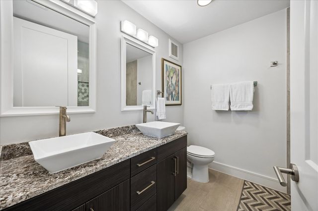 1715 Enfield RD 202, Austin, TX 78703