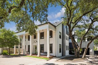 1715 Enfield RD 202, Austin, TX 78703