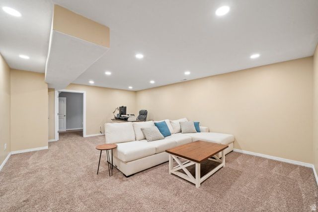 5609 S 4525 W, Hooper, UT 84315