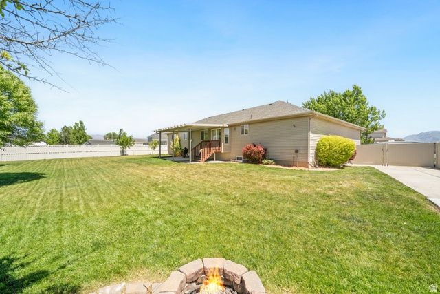 5609 S 4525 W, Hooper, UT 84315