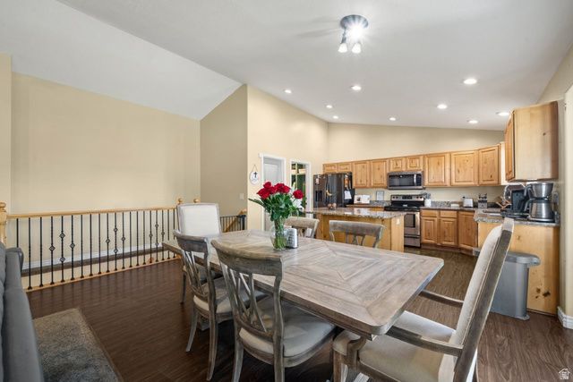 5609 S 4525 W, Hooper, UT 84315