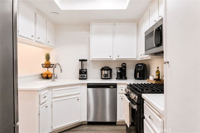 1354 Yorktown, San Jacinto, CA 92583